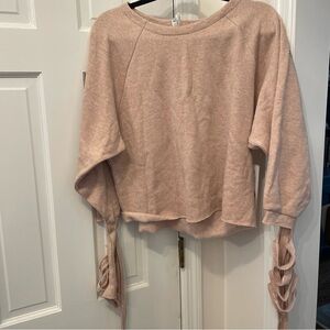 NWT Alo Yoga Tribe long Sleeve Top